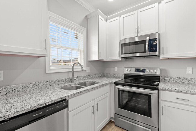 Interior Photo - Keystone Commons/ 2154
