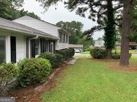 Building Photo - 6953 Lodgepole Dr