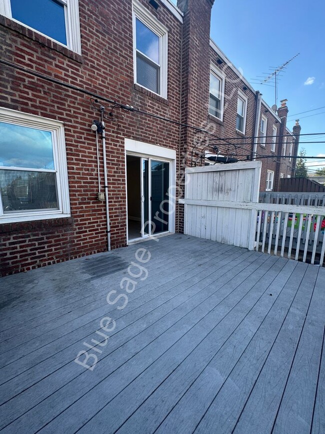 Building Photo - Beautiful 3 Bedroom, 1 Bath in Clifton Hei...