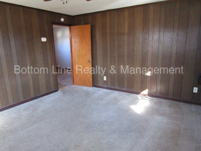 Building Photo - 7114 Mack St