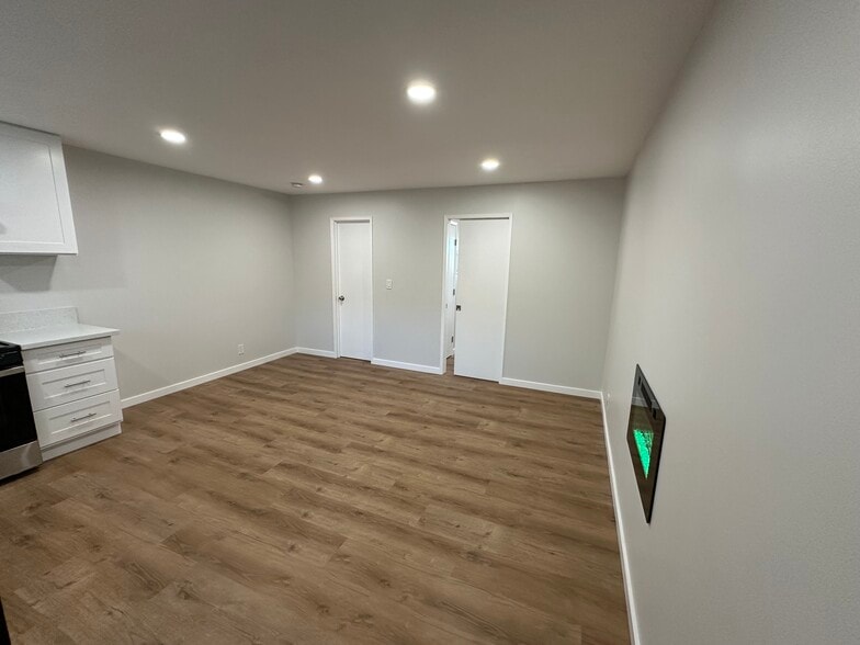 Building Photo - 1132 255th St