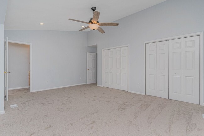 Building Photo - Immaculate 3bedroom 2.5 Townhouse on Kempsville Green Gold Couse