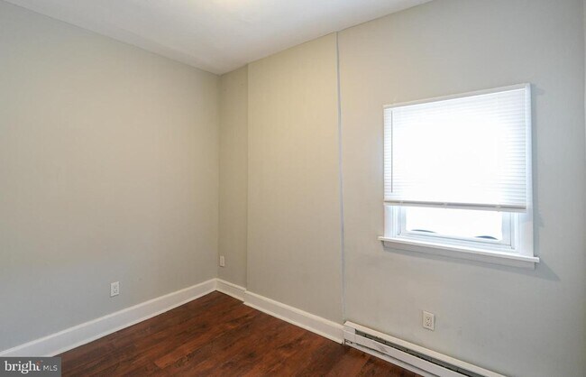 Building Photo - 7401 Andrews Ave