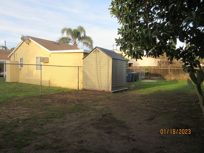 Building Photo - Renovated Guest House in Sylmar on Cobalt