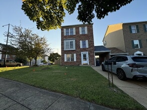 Building Photo - *Fully Furnished Option Available***Nestle...