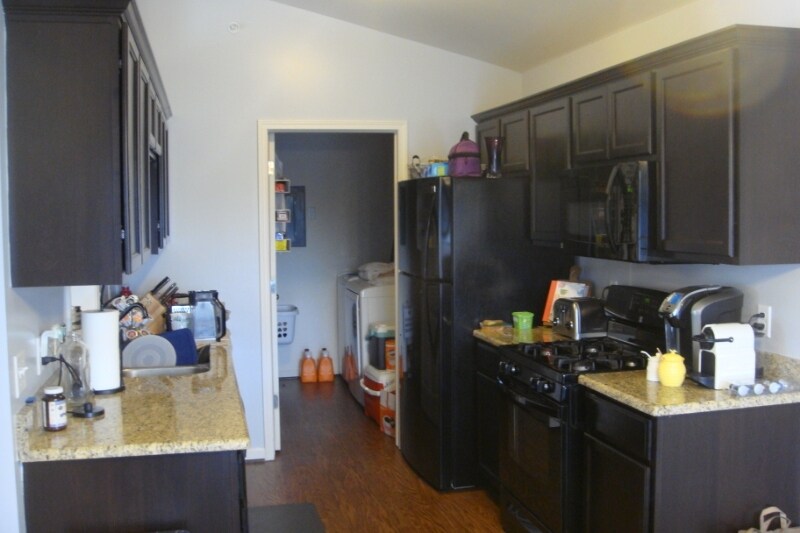 Building Photo - 2604 Riversedge Dr
