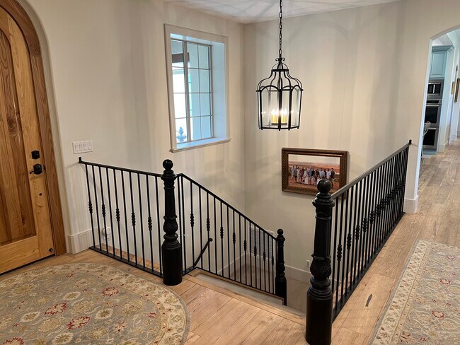 Building Photo - 129 S 700 E