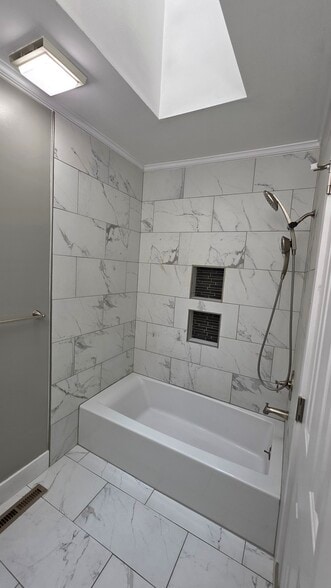 Heated flooring - 4296 Wimbledon Dr