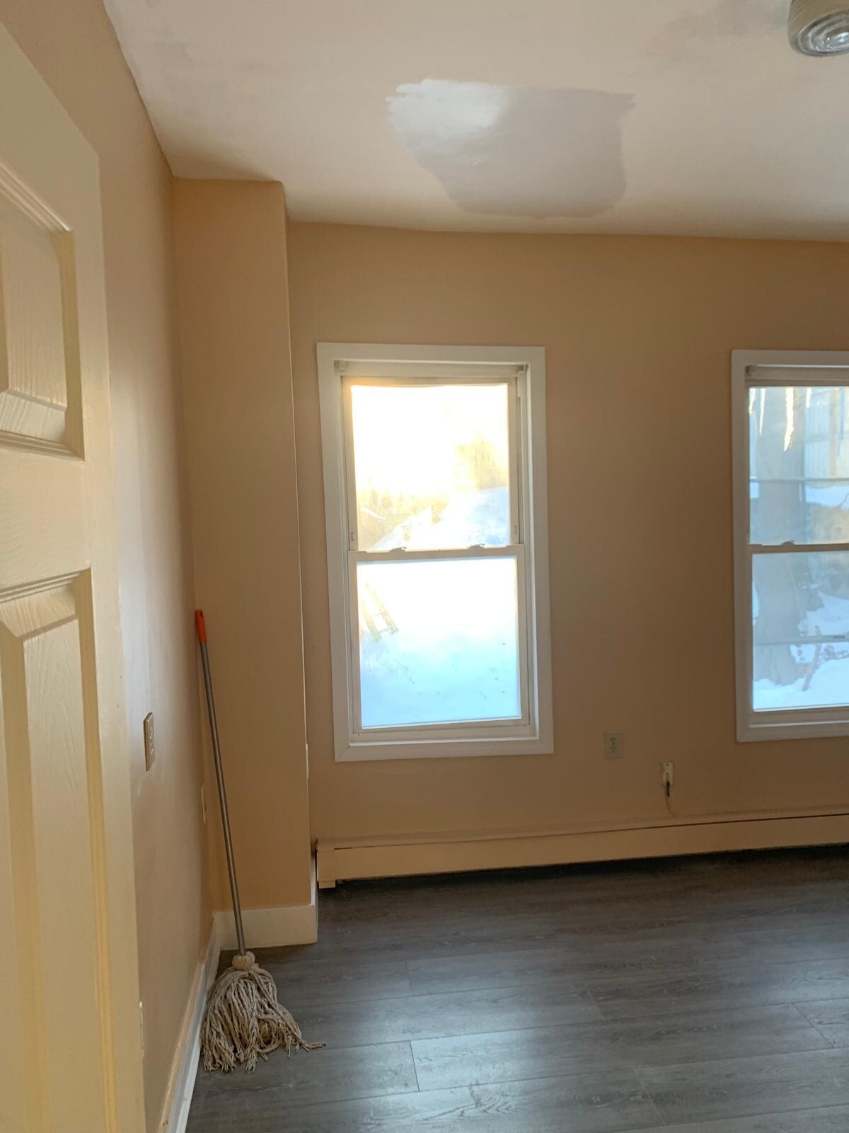 Building Photo - 70 Crescent St