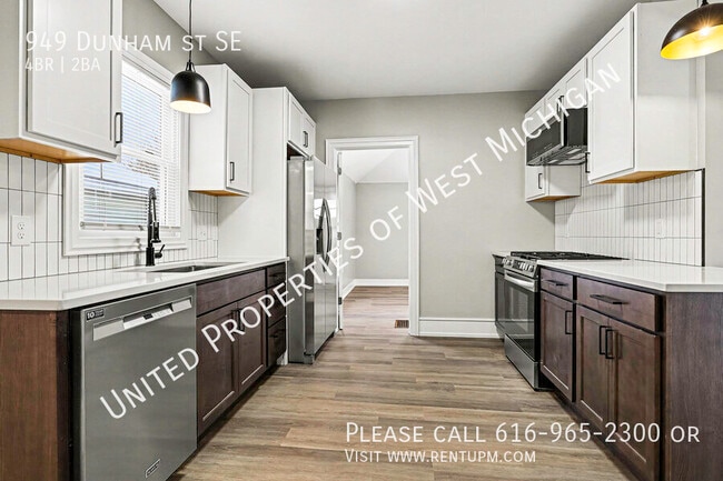 Building Photo - 949 Dunham St SE