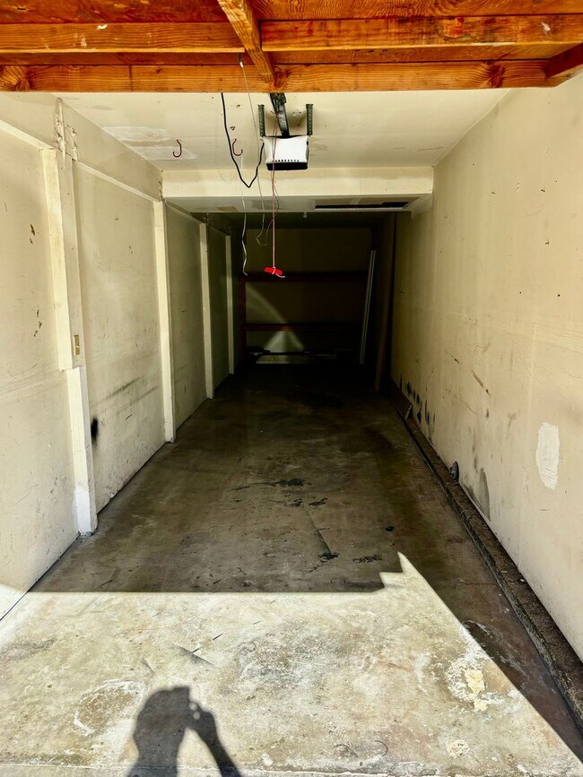 Building Photo - Beautiful 2 bed 2 bath Condo Located in North Park