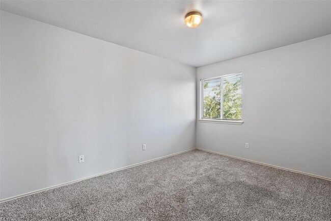 Building Photo - 14813 Falling Stone Ln