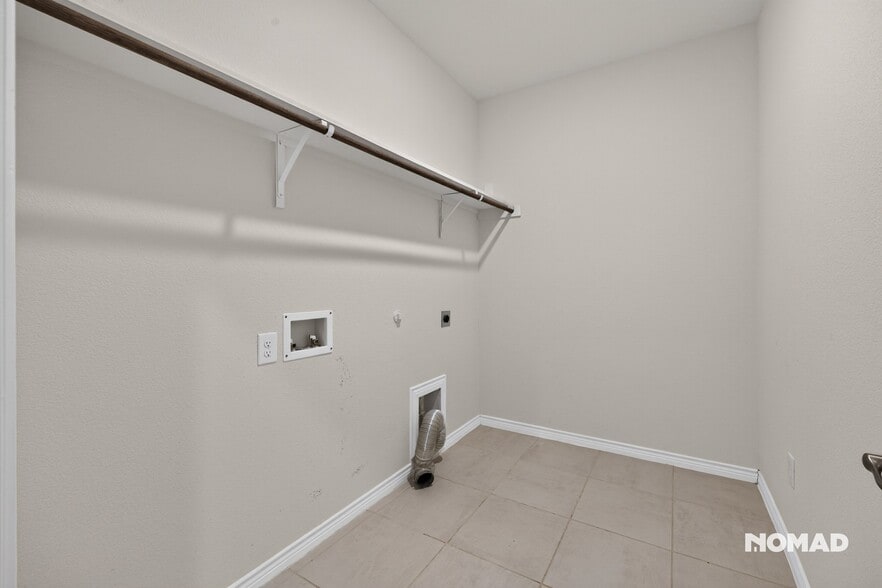 Building Photo - 7225 Raynor Pl