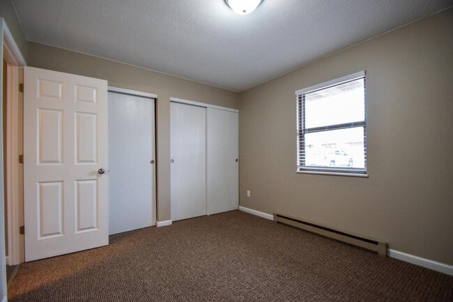 Building Photo - 3465 Lilac Ln