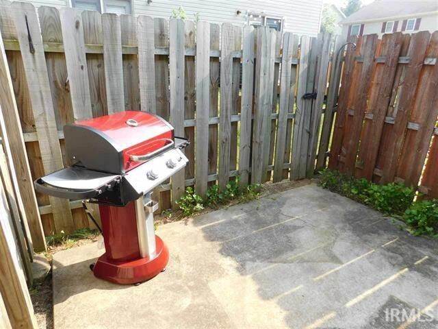 Building Photo - 3432 S Oaklawn Cir