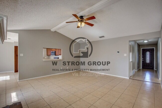 Building Photo - 420 Revolution Ln