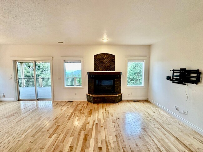 Building Photo - 4409 W Country Hls Ln