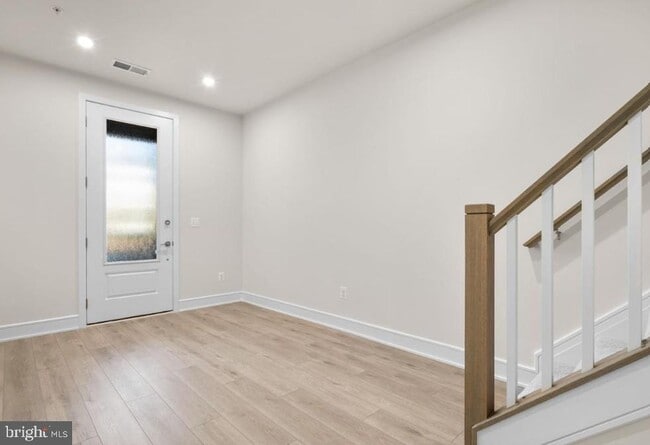 Building Photo - 21764 Dollis Hl Ter