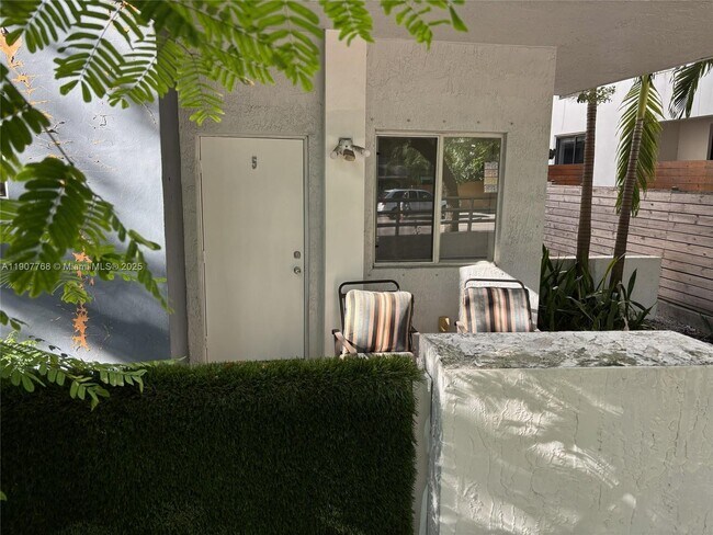 Building Photo - 3299 Bird Ave