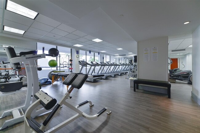 Building Photo - 19707 Turnberry Way