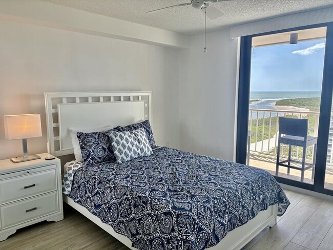 Building Photo - 320 Seaview Ct