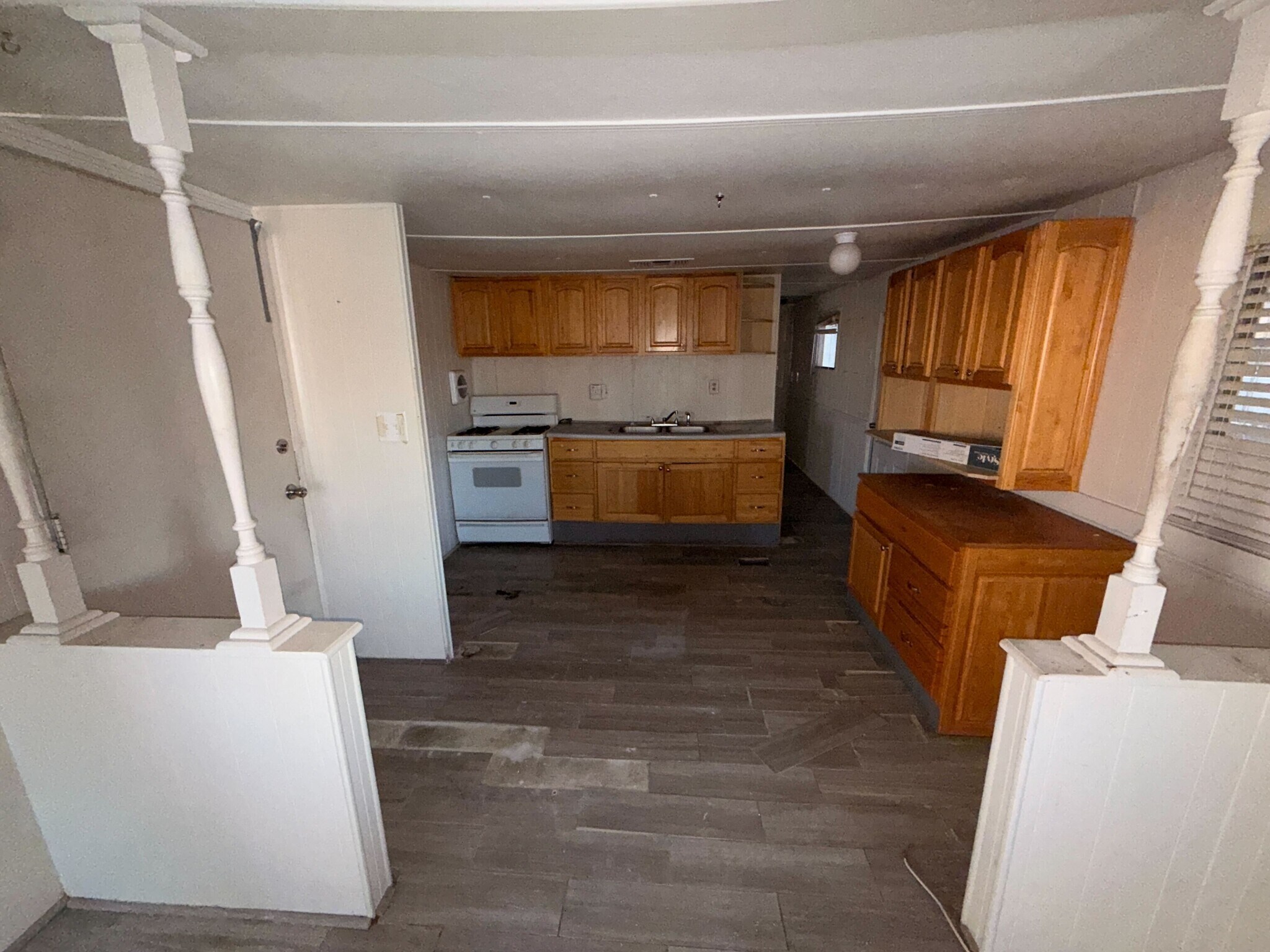 Building Photo - 3601 E Wyoming Ave