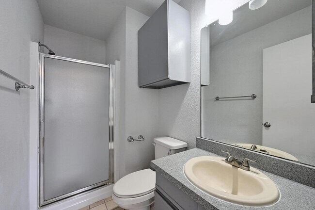 Building Photo - 1815 River Crossing Cir