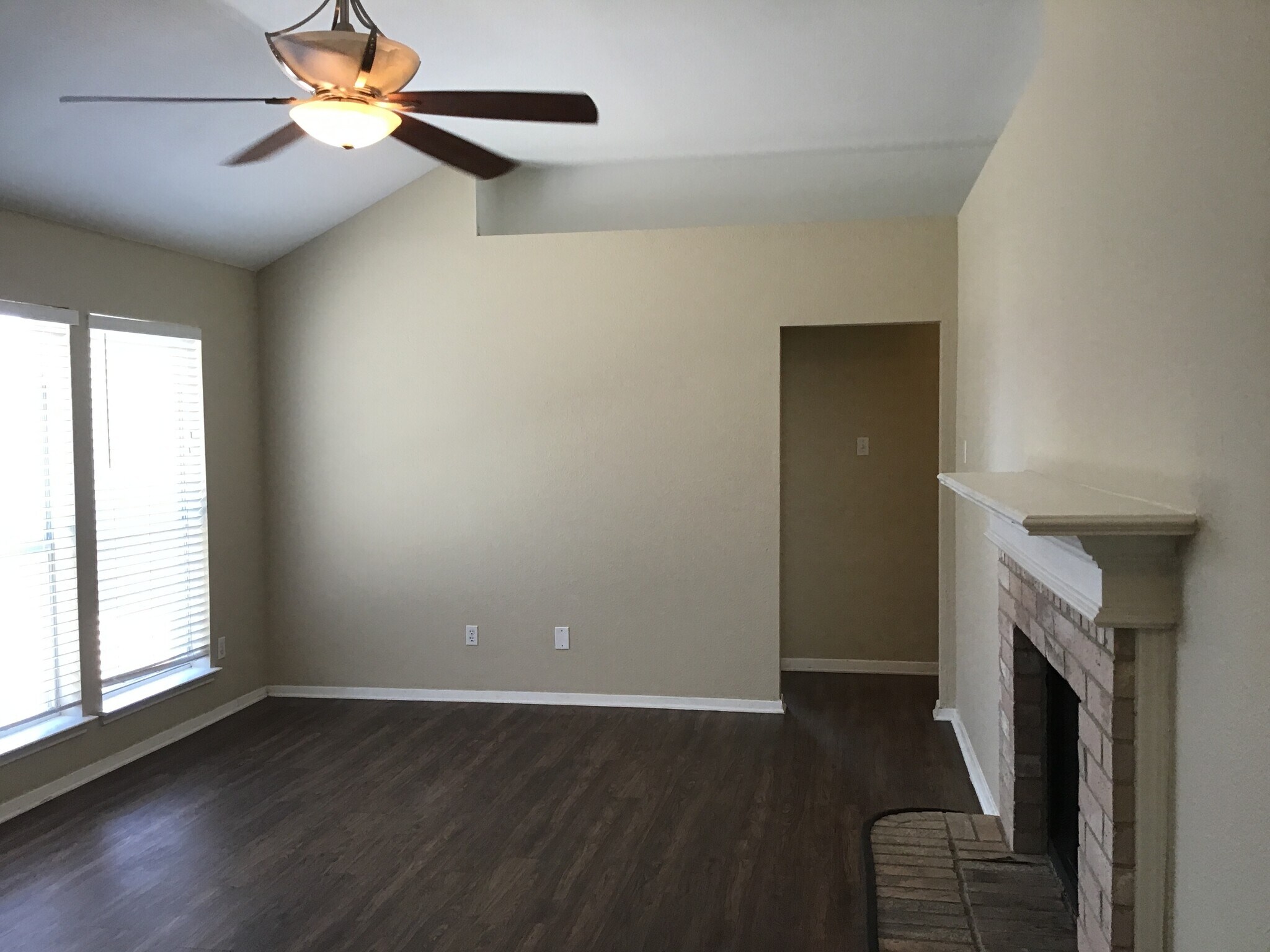 Building Photo - 1325 Misty Meadow Dr