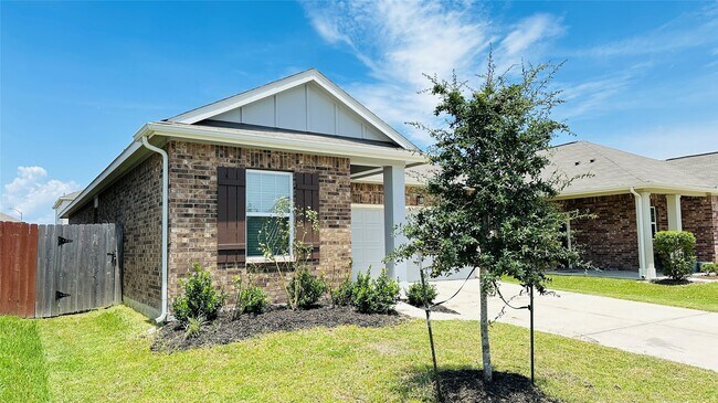 Building Photo - 13507 Northwood Briar Dr