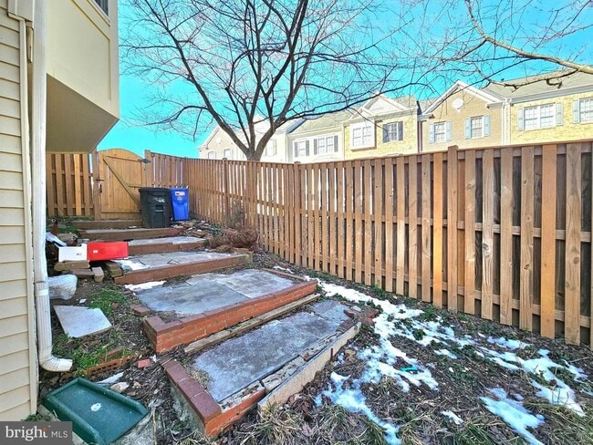 Building Photo - 7427 Ardglass Ct