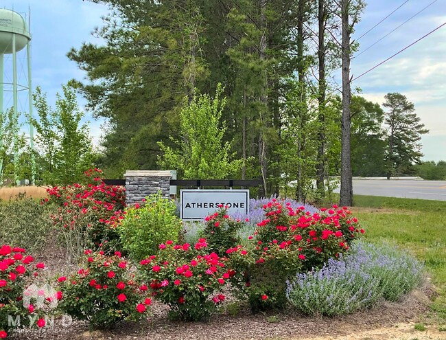 Building Photo - 155 Royal Mdw Dr