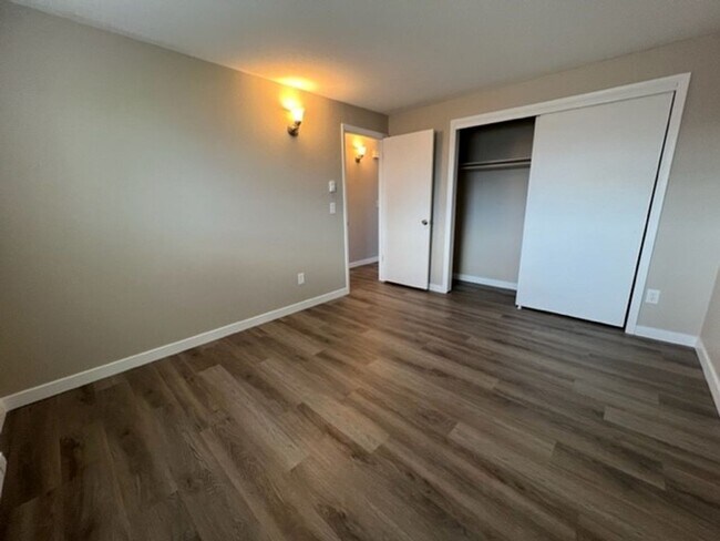 Building Photo - 2330 Greeley Dr