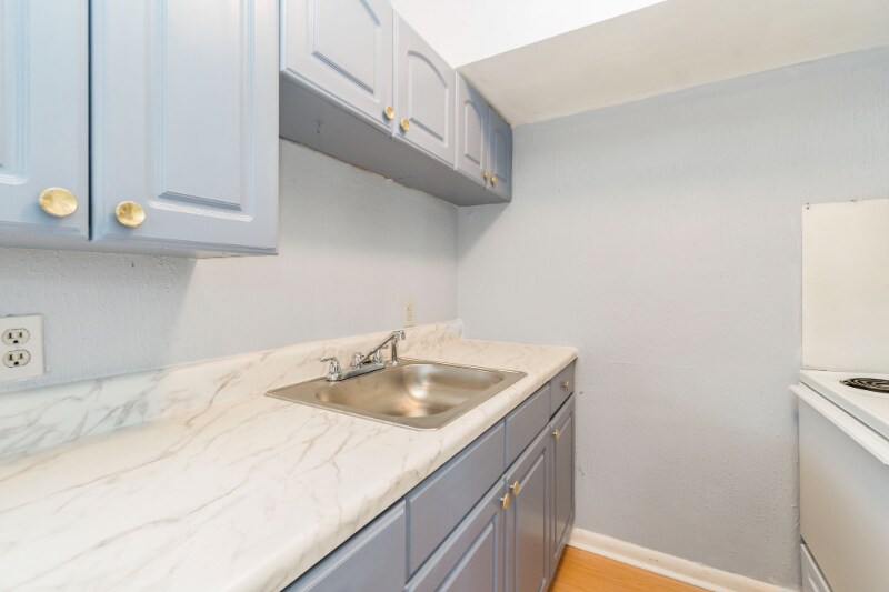 Building Photo - 487 W Ocean View Ave