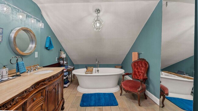 Building Photo - 316 Jacobs Creek Park Rd