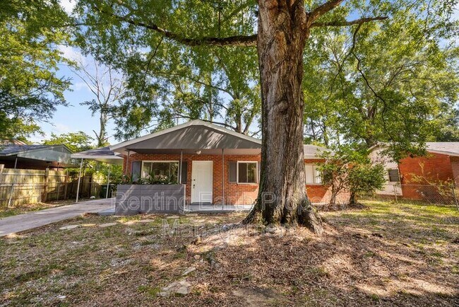 Building Photo - 156 Pocahontas Rd