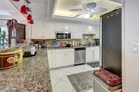 Building Photo - 4821 S Landings Dr