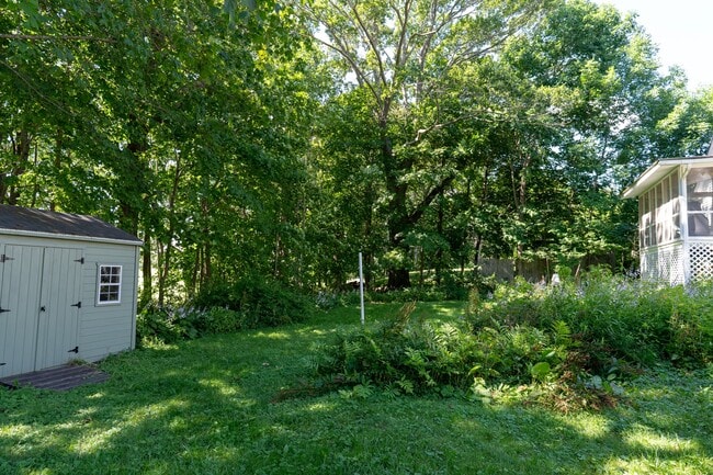 Building Photo - 1000 Sawyer Rd