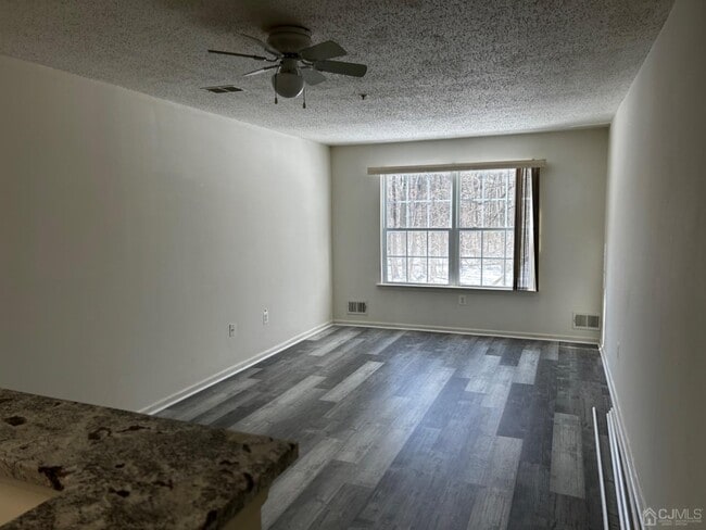 Building Photo - 105 Prestwick Way