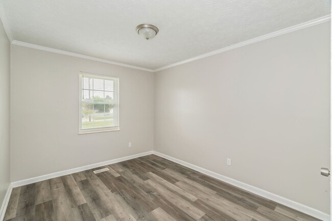 Building Photo - 2832 Vicksburg Ln