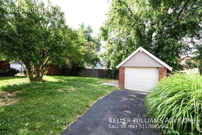Building Photo - 6828 Buckingham Pl