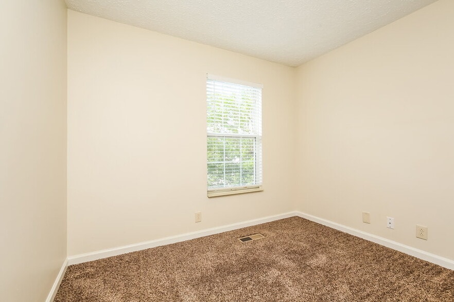 Building Photo - 3508 Glenfalls Dr