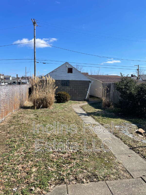 Building Photo - 1511 Scott St