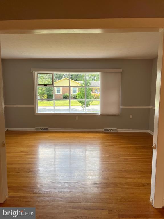 Building Photo - 1104 Milroy Ct
