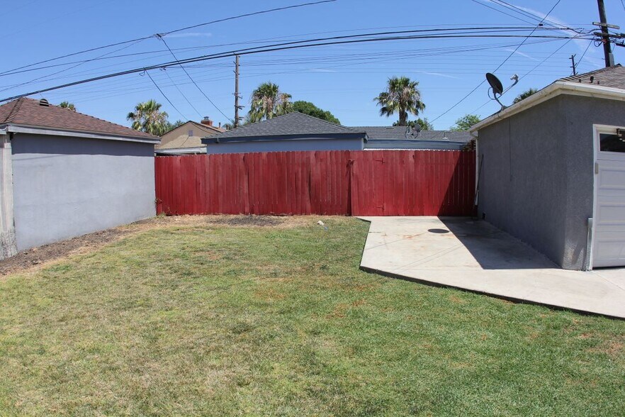 Building Photo - 12208 Burl Ave