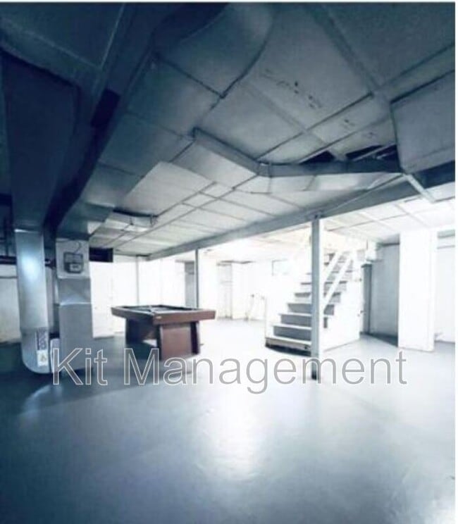 Building Photo - 4649 Burnham Ave