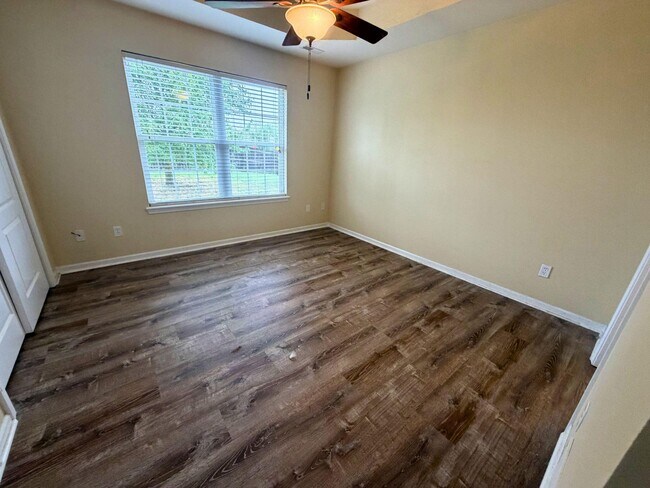Building Photo - 4203 Spring Cress Dr