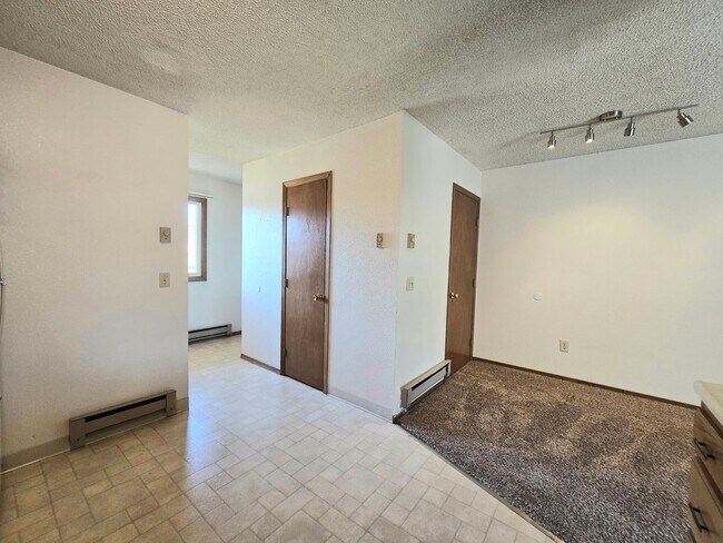 Building Photo - 251-259 Westchester Sq S