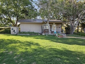 Building Photo - 1203 E County Rd 128
