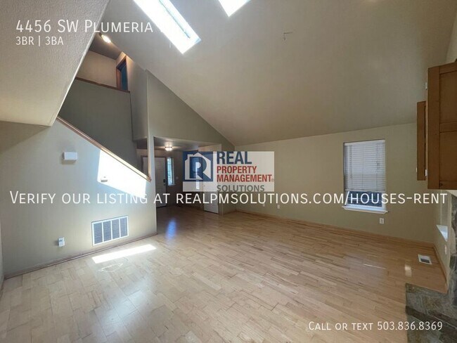 Building Photo - 4456 SW Plumeria Way