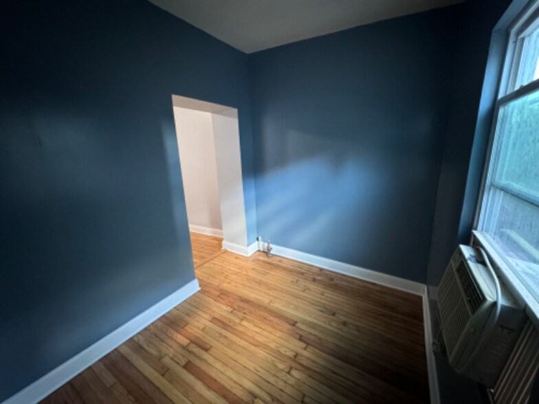 Building Photo - 7436 S Colfax Ave